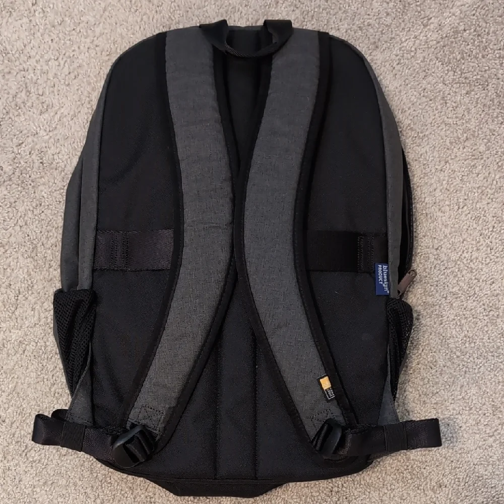 Case Logic Gray Backpack - Picture 4 of 6